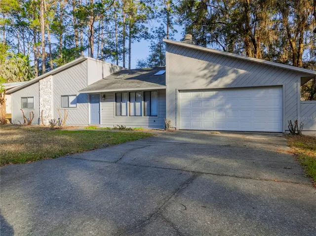 $2,000 | 8104 Southwest 53 Place, Gainesville, FL 32608