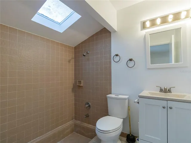 $2,000 | 8104 Southwest 53 Place, Gainesville, FL 32608