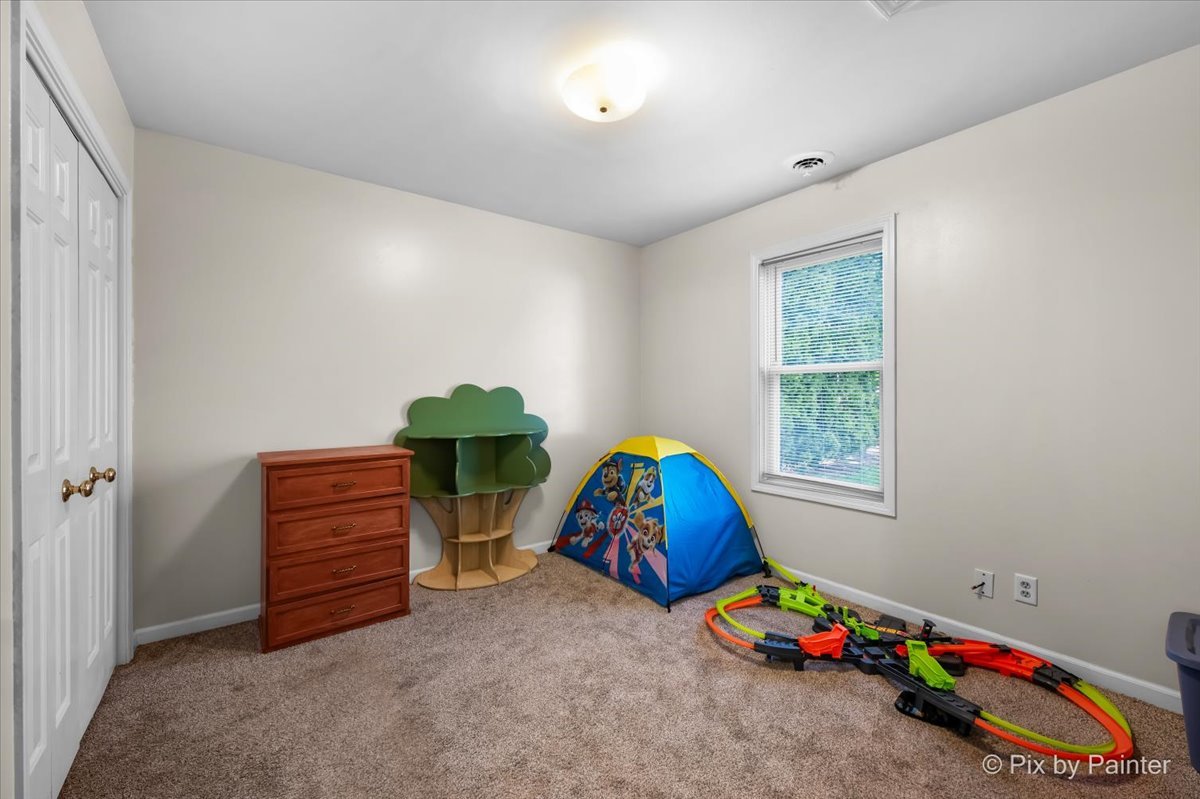 705 Hawthorne Lane Genoa, IL 60135 - Photo 11 of 19