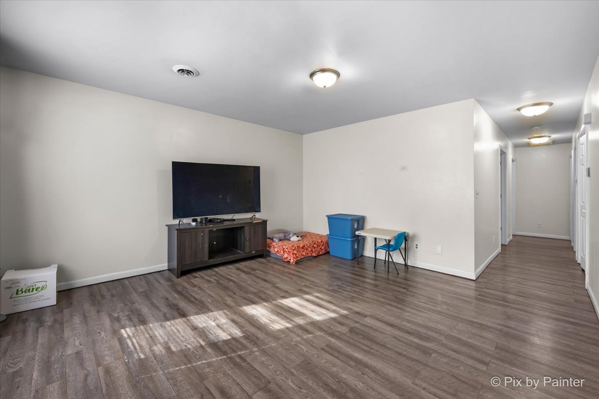 705 Hawthorne Lane Genoa, IL 60135 - Photo 2 of 19