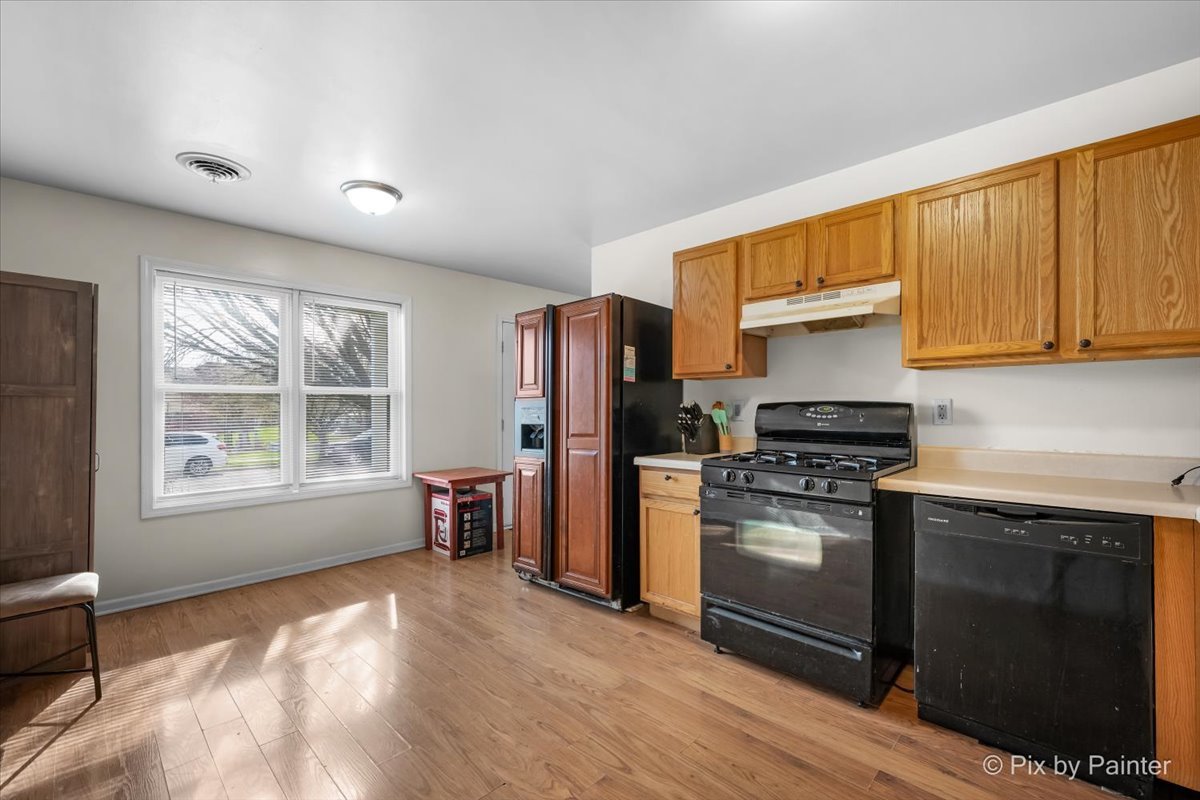 705 Hawthorne Lane Genoa, IL 60135 - Photo 6 of 19