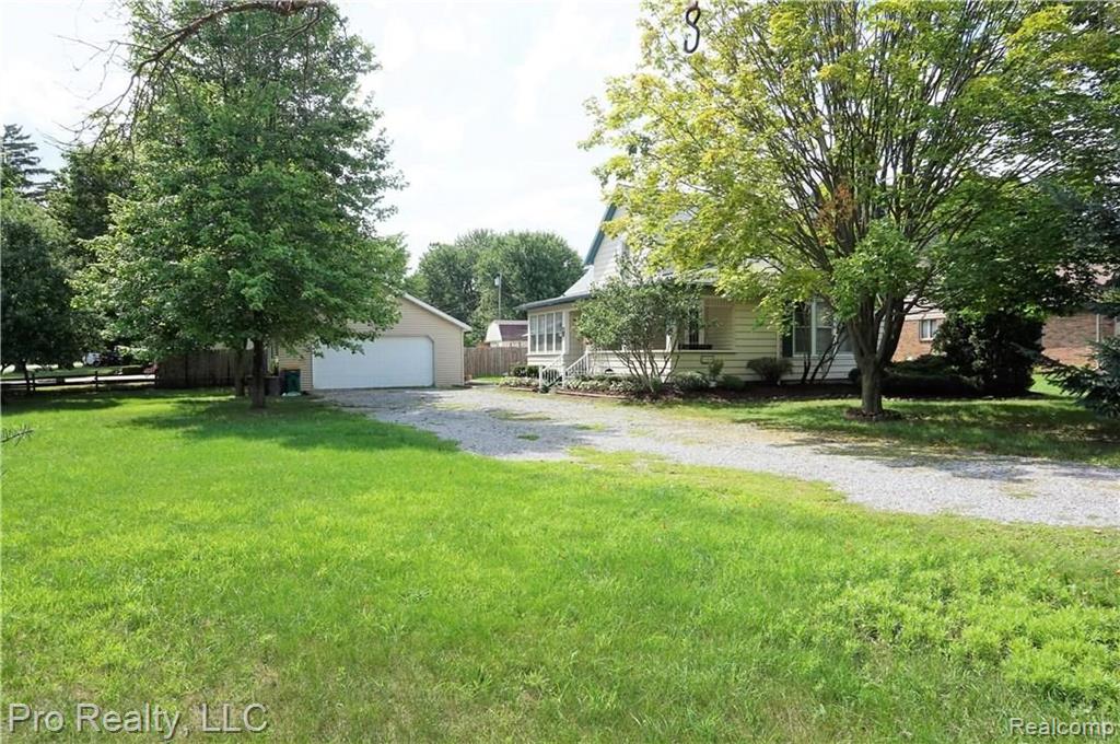 21045 Gill Road Farmington Hills, MI 48335 - Photo 2 of 19
