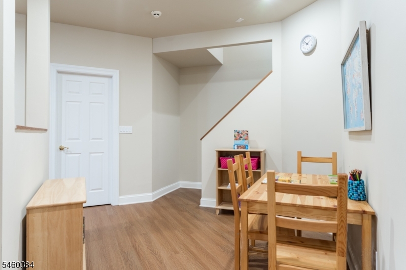 16 Trinity Place Warren, NJ 07059 - Photo 40 of 50 Gallery Image 40