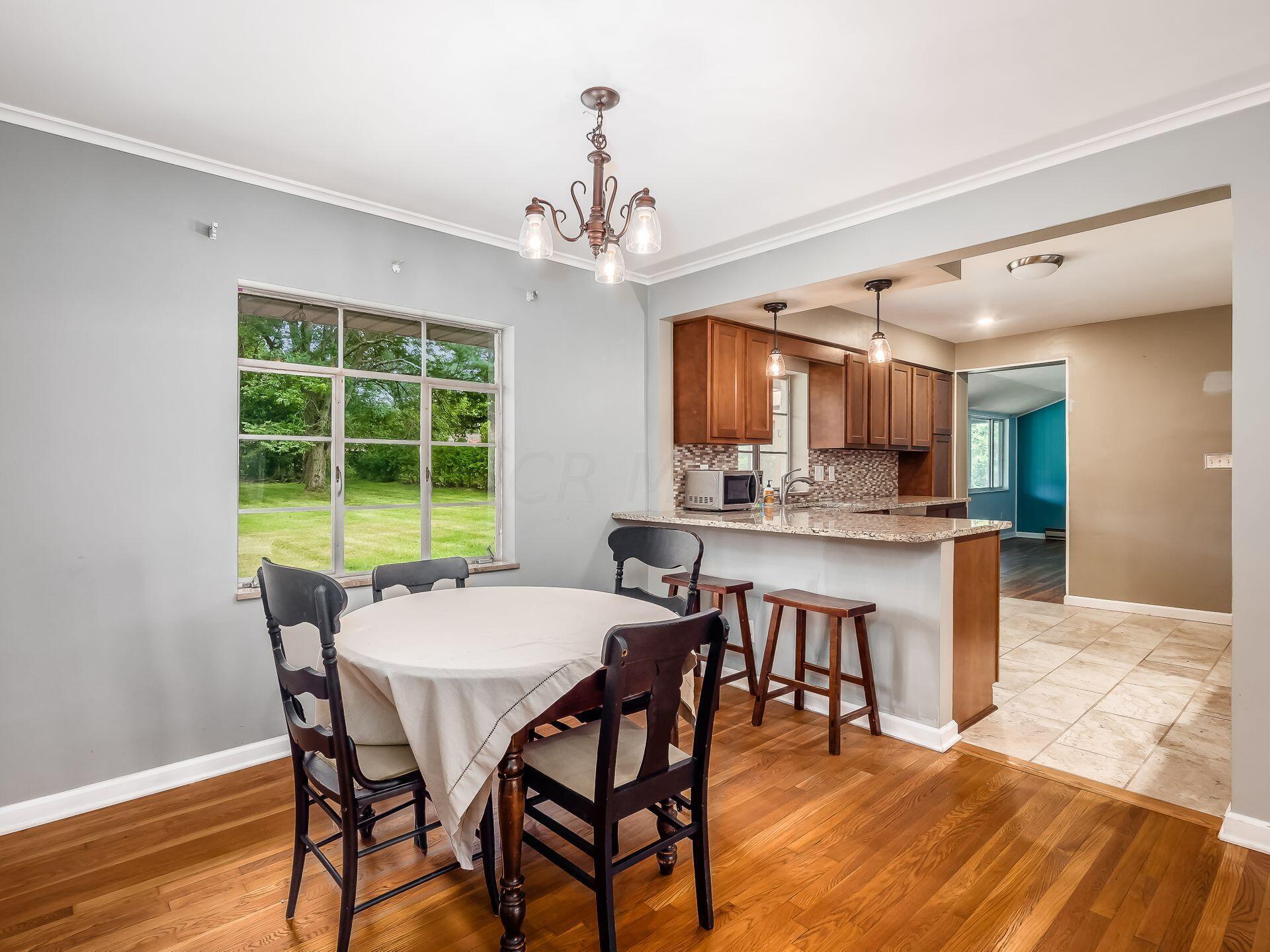 320 North Hamilton Road Columbus, OH 43230 - Photo 10 of 31