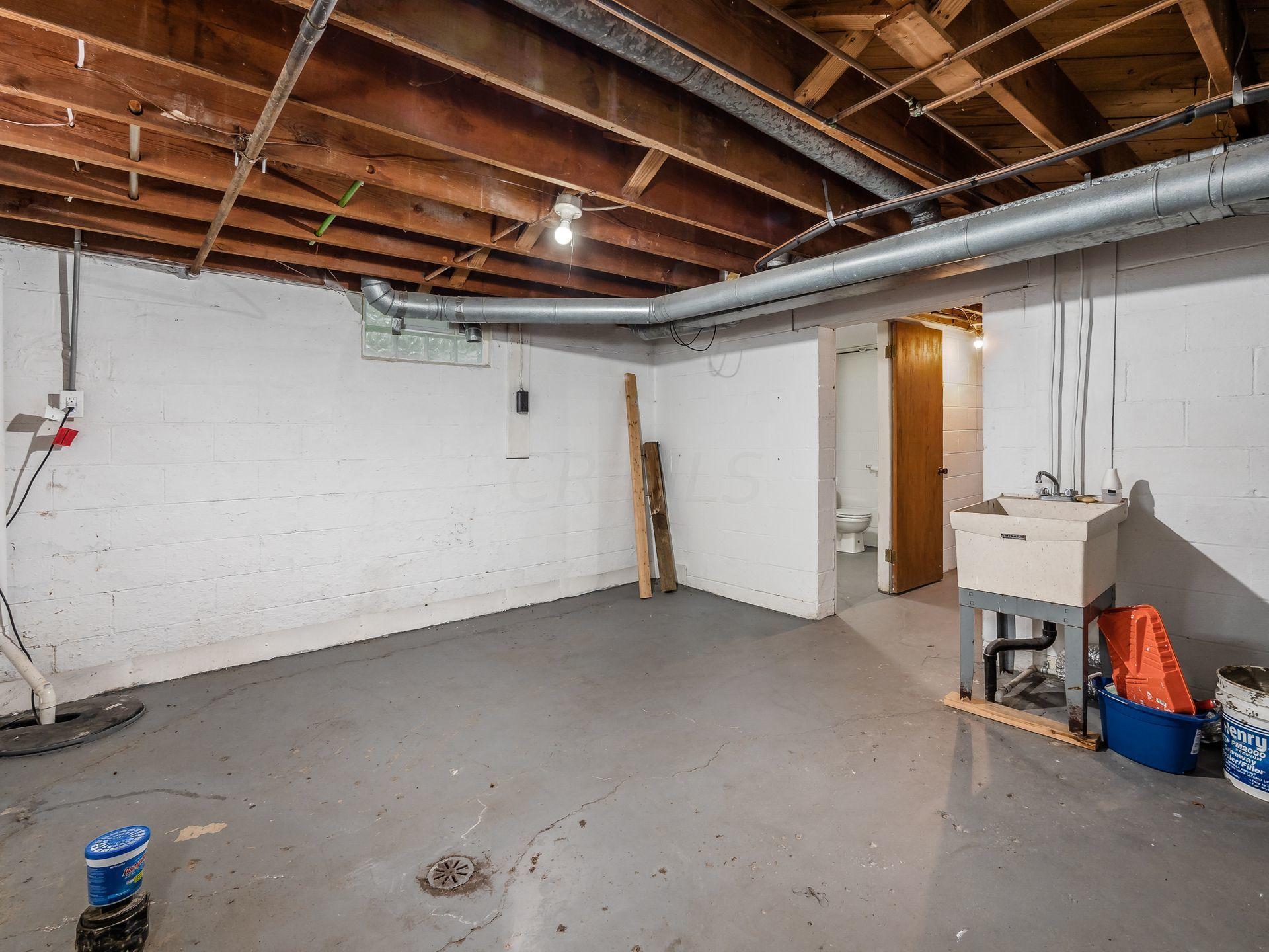 320 North Hamilton Road Columbus, OH 43230 - Photo 28 of 31