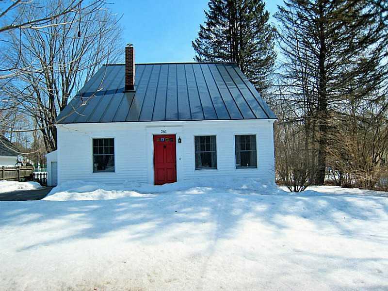 261 Main Street Cumberland Center, ME 04021 - Photo 1 of 34 Exterior Front.