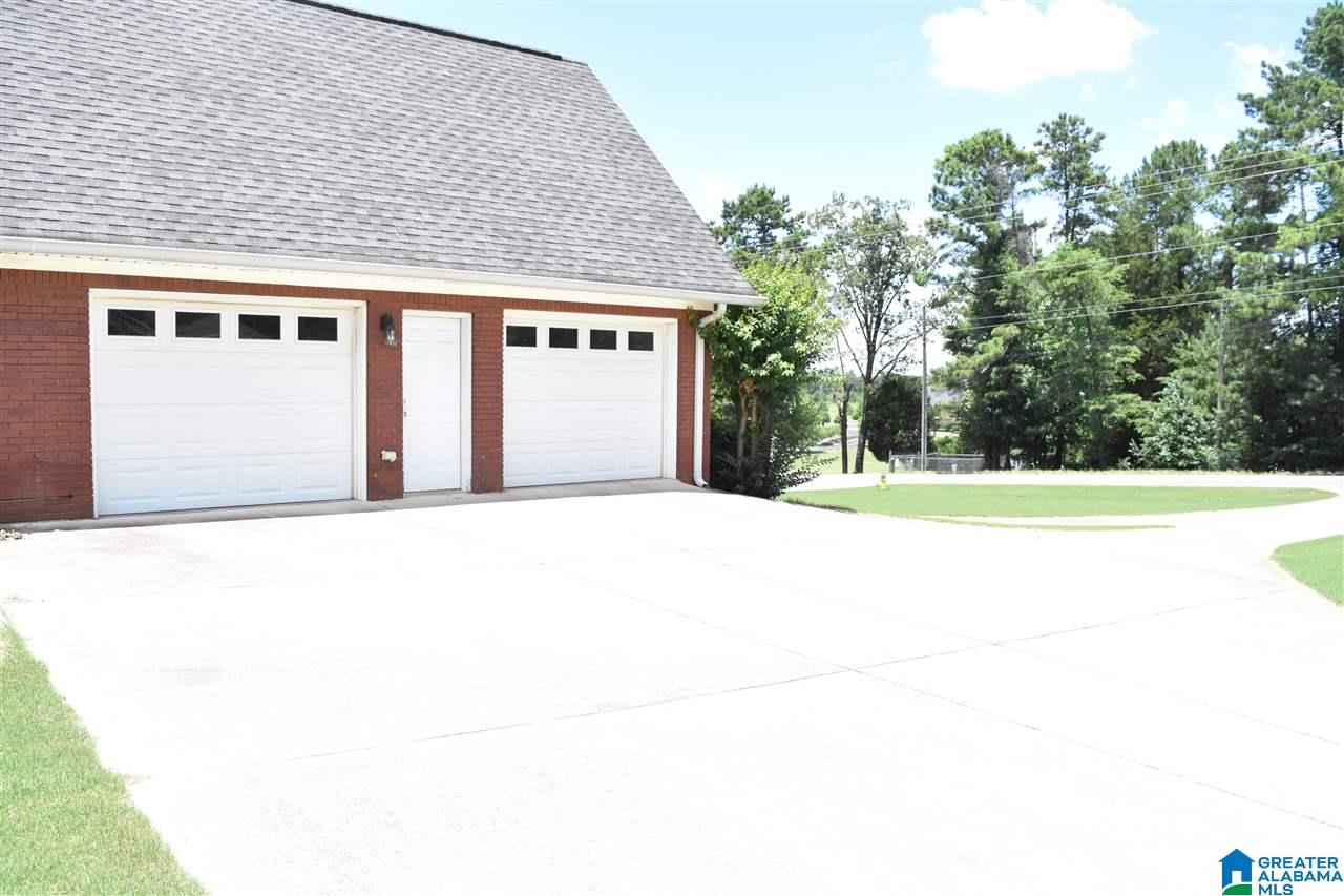 4836 15th Street Road Hueytown, AL 35023 - Photo 7 of 30