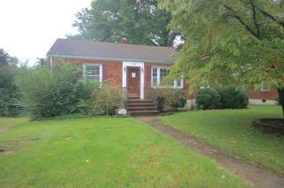 1935 Carlton Road Southwest Roanoke, VA 24015 - Photo 1 of 21 Front View