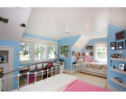 25 Castle Road Freeport, ME 04032 - Photo 17 of 25 Bedroom. The guest bedroom on the...