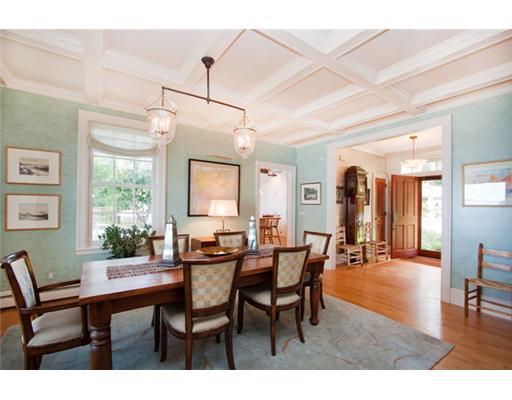 25 Castle Road Freeport, ME 04032 - Photo 3 of 25 Dining Room. The front entry foyer...