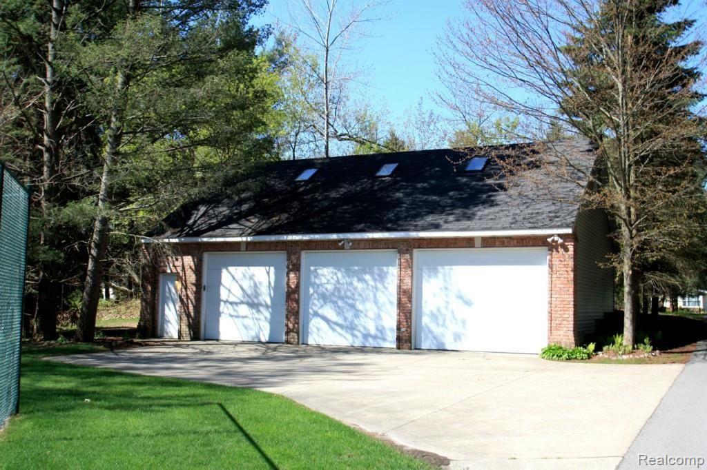 4980 Lakeshore Road Fort Gratiot, MI 48059 - Photo 41 of 42 4980 Lakeshore detached 3 bay garage with loft.jpg