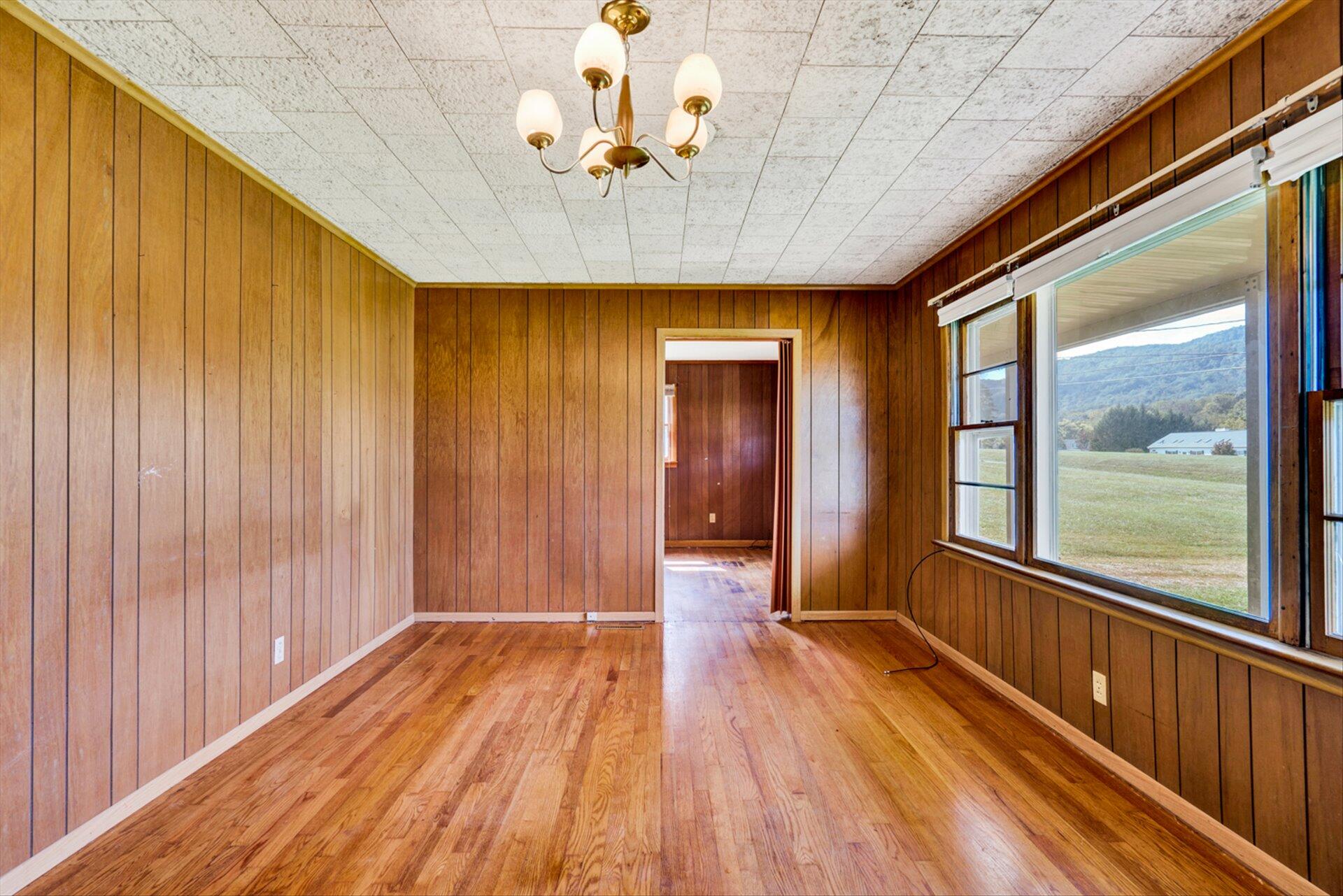1710 Mountain View Church Road Blue Ridge, VA 24064 - Photo 3 of 22 03-DSC00001