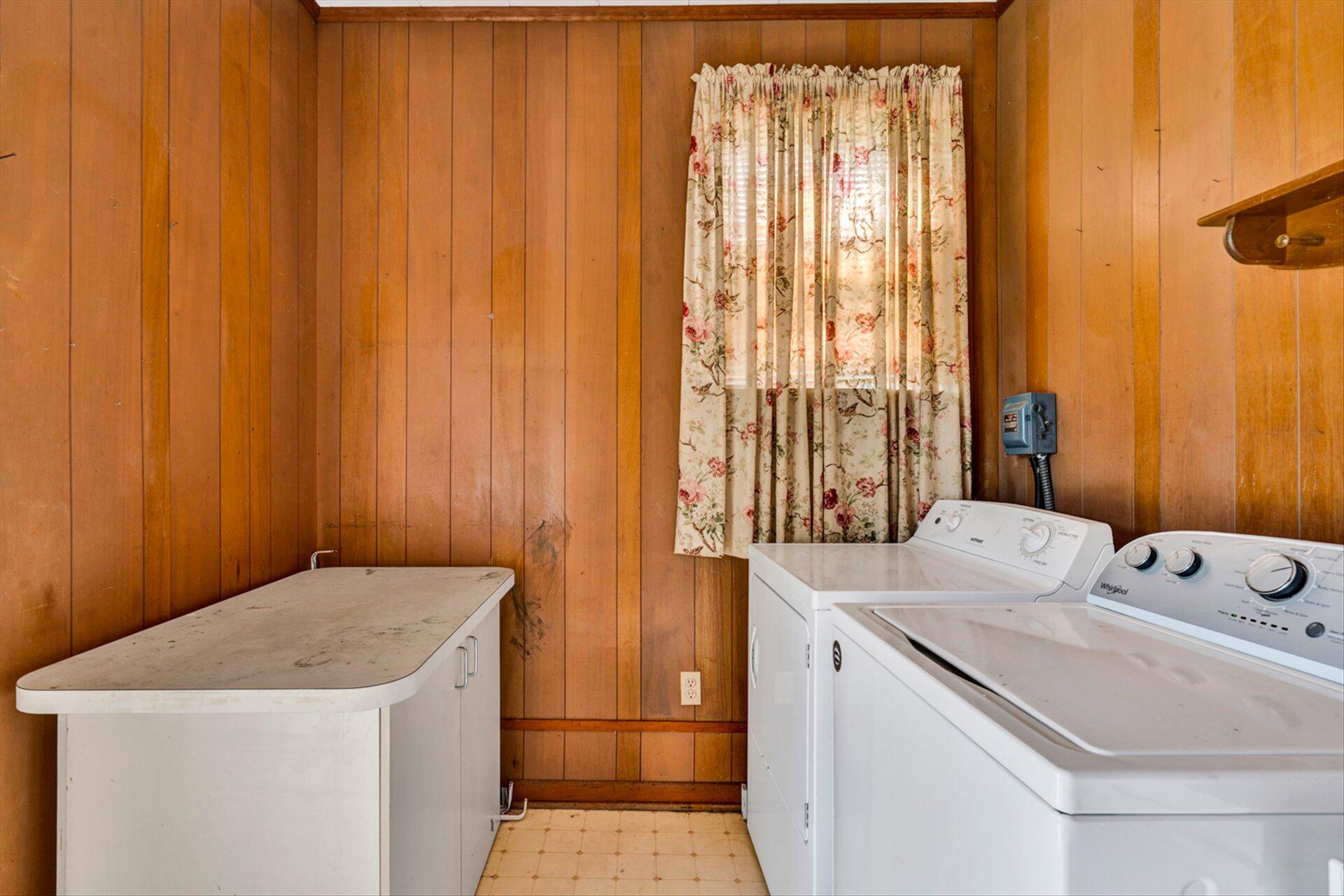 1710 Mountain View Church Road Blue Ridge, VA 24064 - Photo 8 of 22 08-DSC00043