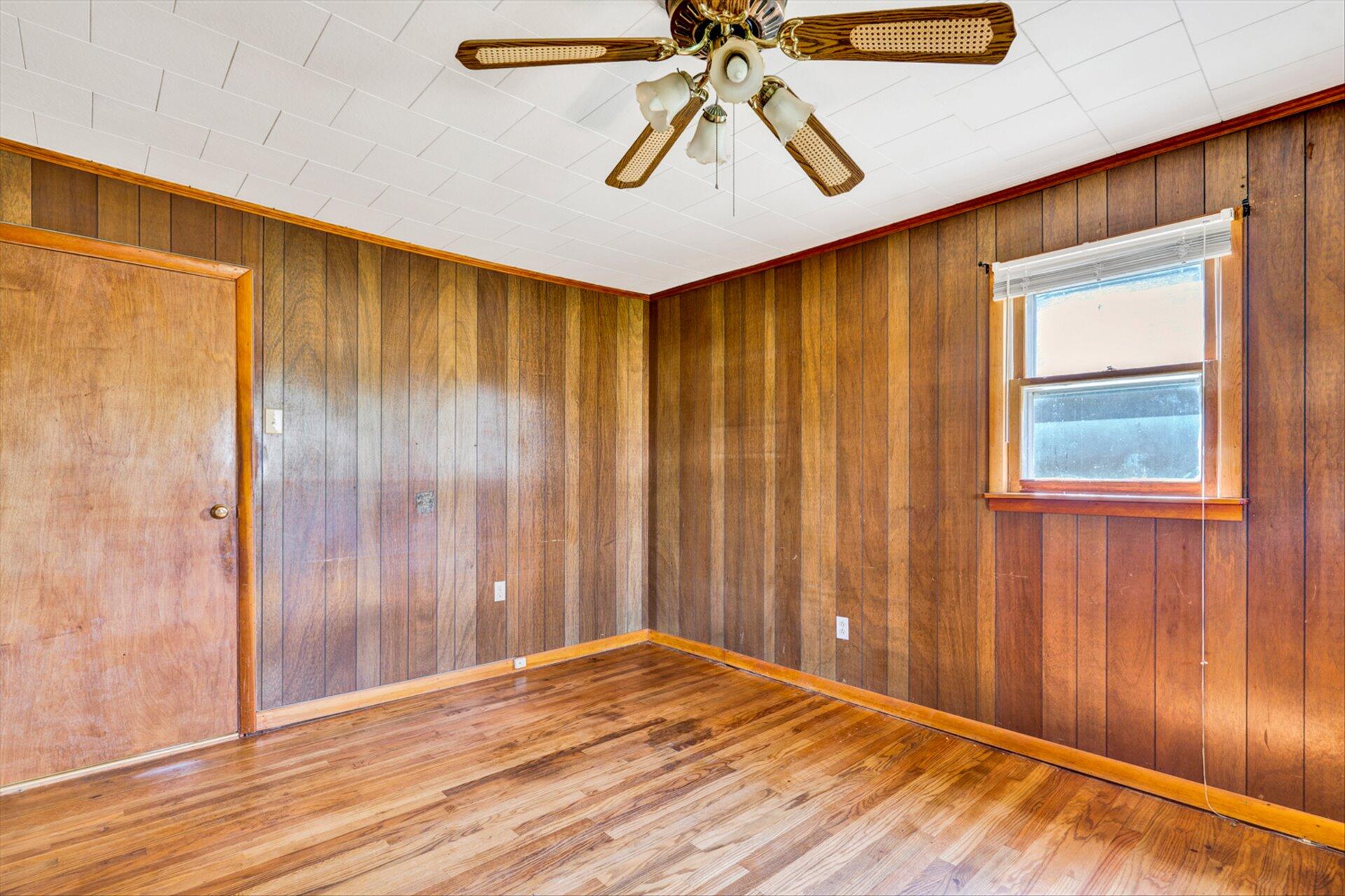 1710 Mountain View Church Road Blue Ridge, VA 24064 - Photo 9 of 22 09-DSC00004