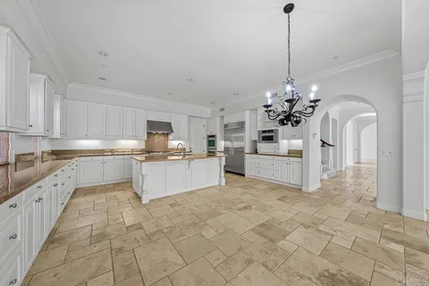 $1,995,000 | 440 Evening View Drive, Chula Vista, CA 91914