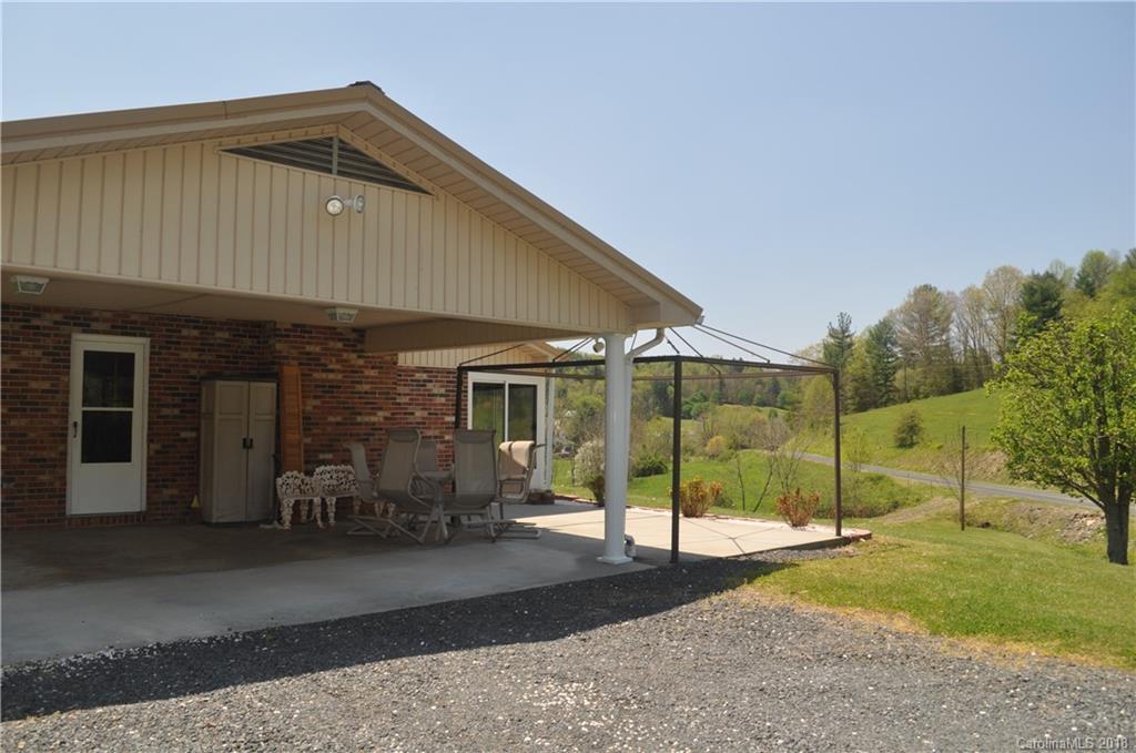 436 Sandy Branch Road Bakersville, NC 28705 - Photo 1 of 34 Gallery Image 1