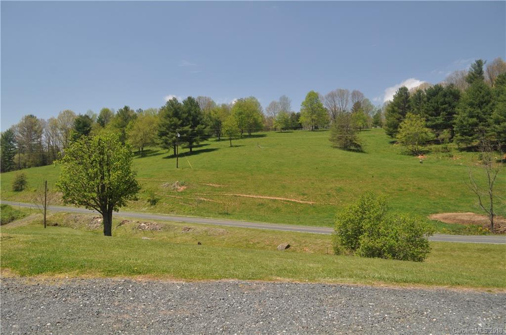 436 Sandy Branch Road Bakersville, NC 28705 - Photo 3 of 34 Gallery Image 3