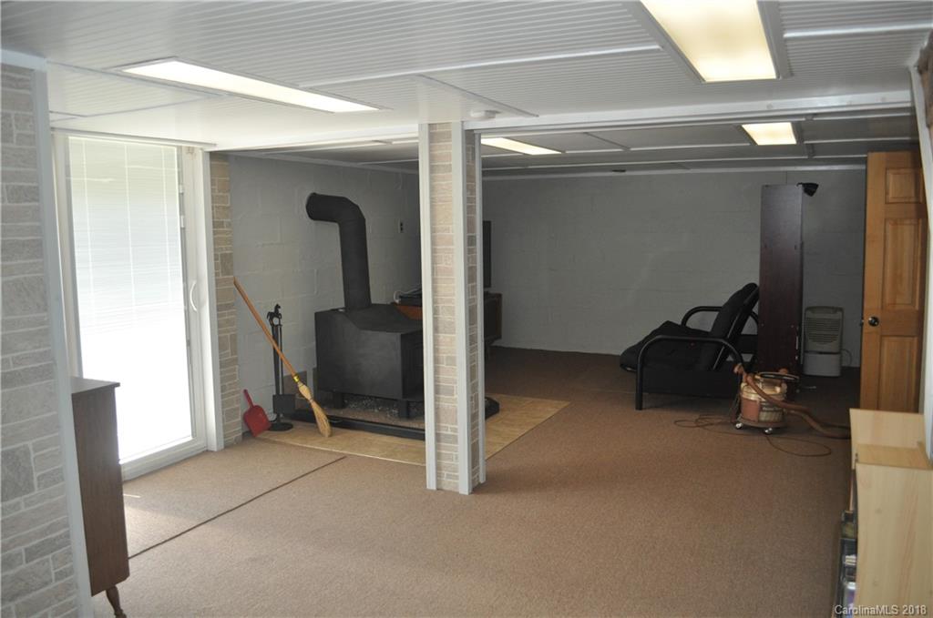 436 Sandy Branch Road Bakersville, NC 28705 - Photo 24 of 34 Gallery Image 24