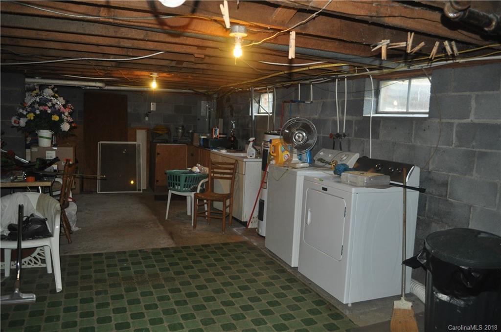 436 Sandy Branch Road Bakersville, NC 28705 - Photo 28 of 34 Gallery Image 28
