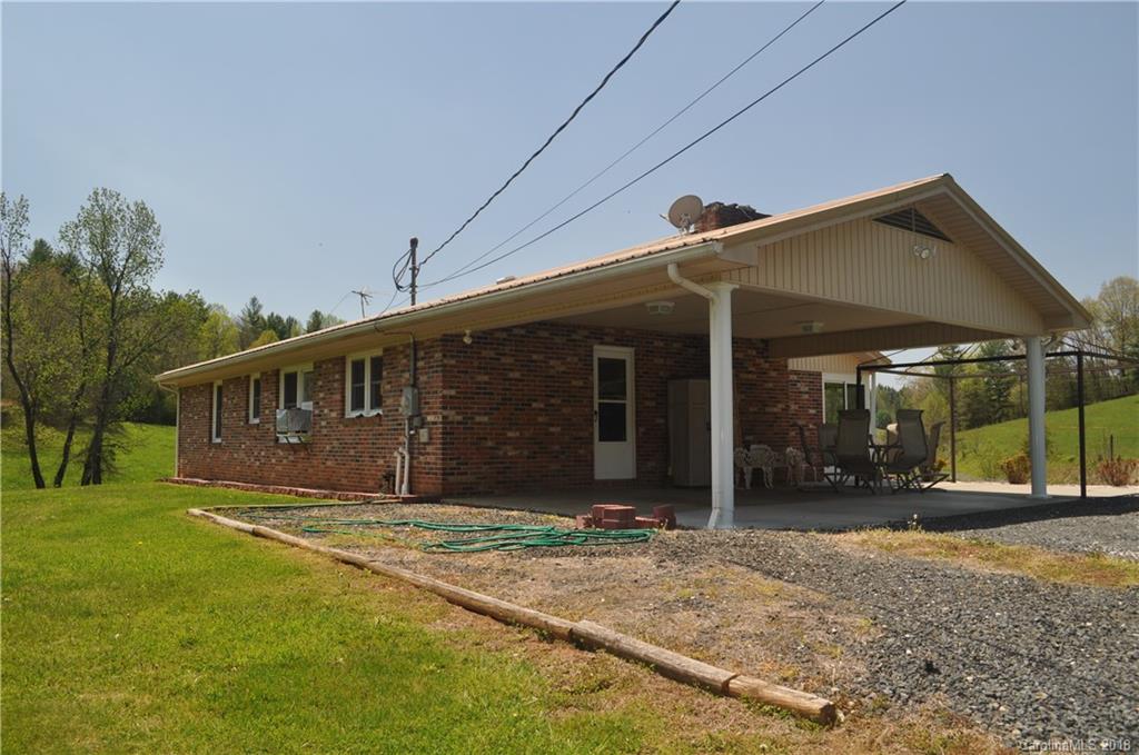 436 Sandy Branch Road Bakersville, NC 28705 - Photo 7 of 34 Gallery Image 7