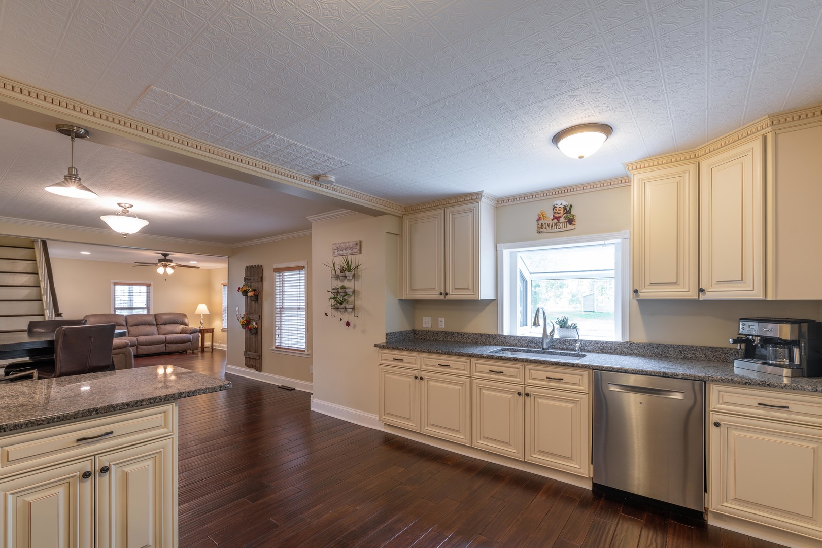 27 Bristol Ridge Road Bristol, IL 60512 - Photo 9 of 25
