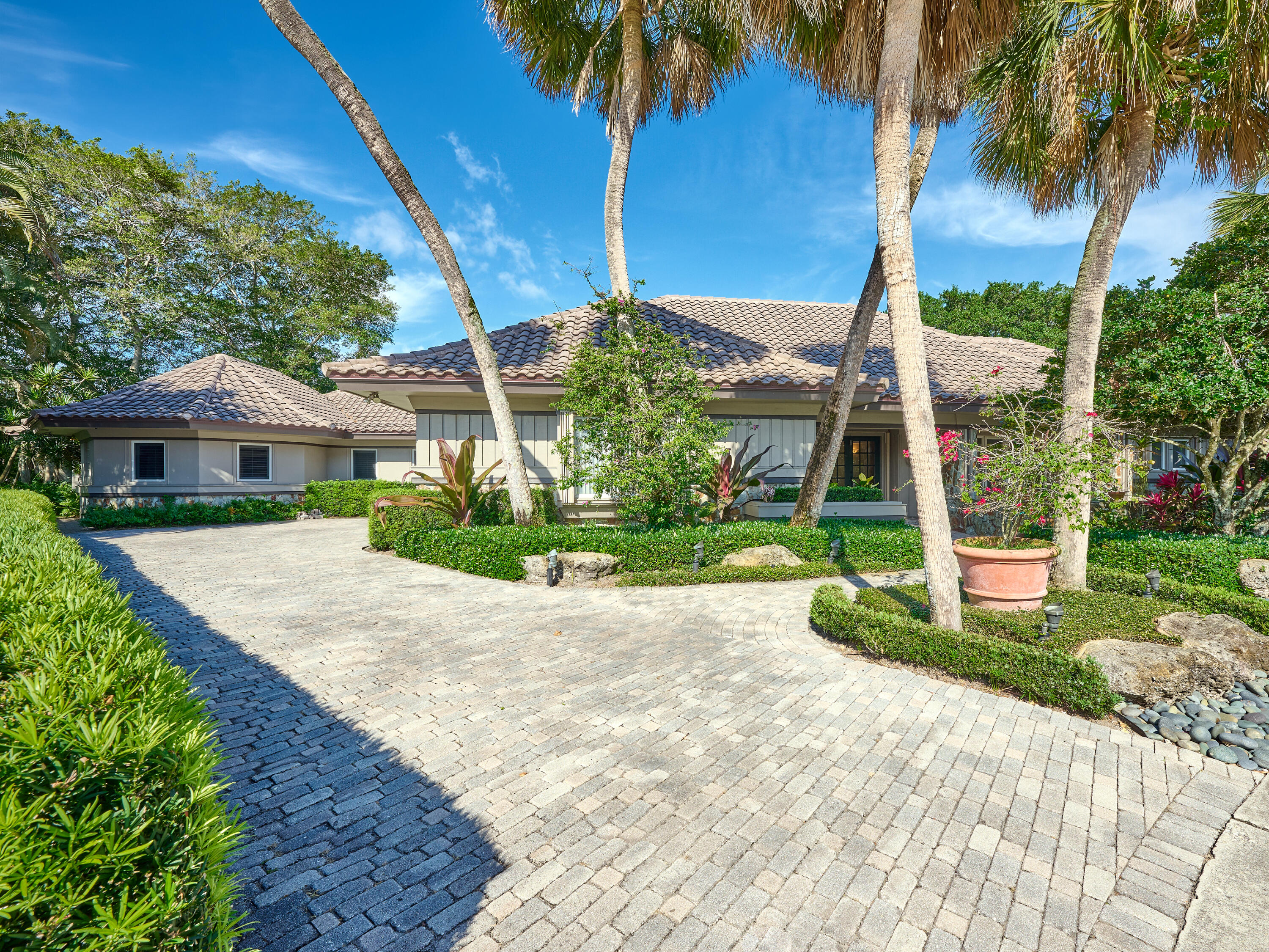 20777 Pinar Trail Boca Raton, FL 33433 - Photo 3 of 170 3
