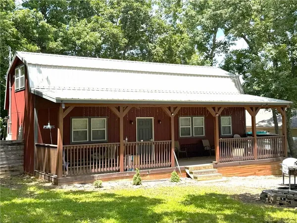 $180,000 | 33 Mystic Lane, Lacygne, KS 66040