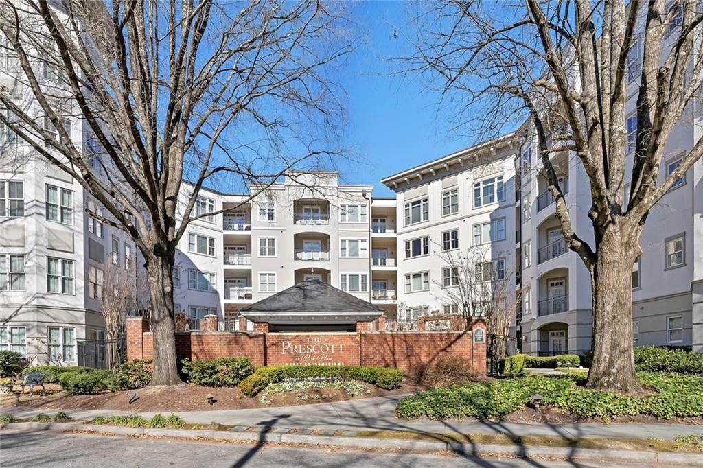 11 Perimeter Centre East, Unit 1112 Atlanta, GA 30346 - Photo 2 of 38 a front view of a building