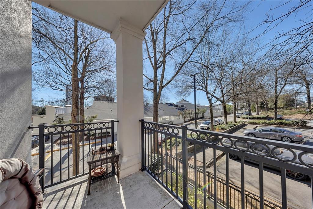 11 Perimeter Centre East, Unit 1112 Atlanta, GA 30346 - Photo 26 of 38 a view of street from balcony