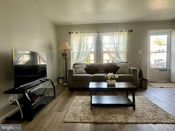 $345,000 | 100 North Duke Drive, Unit 269, Sterling, VA 20164