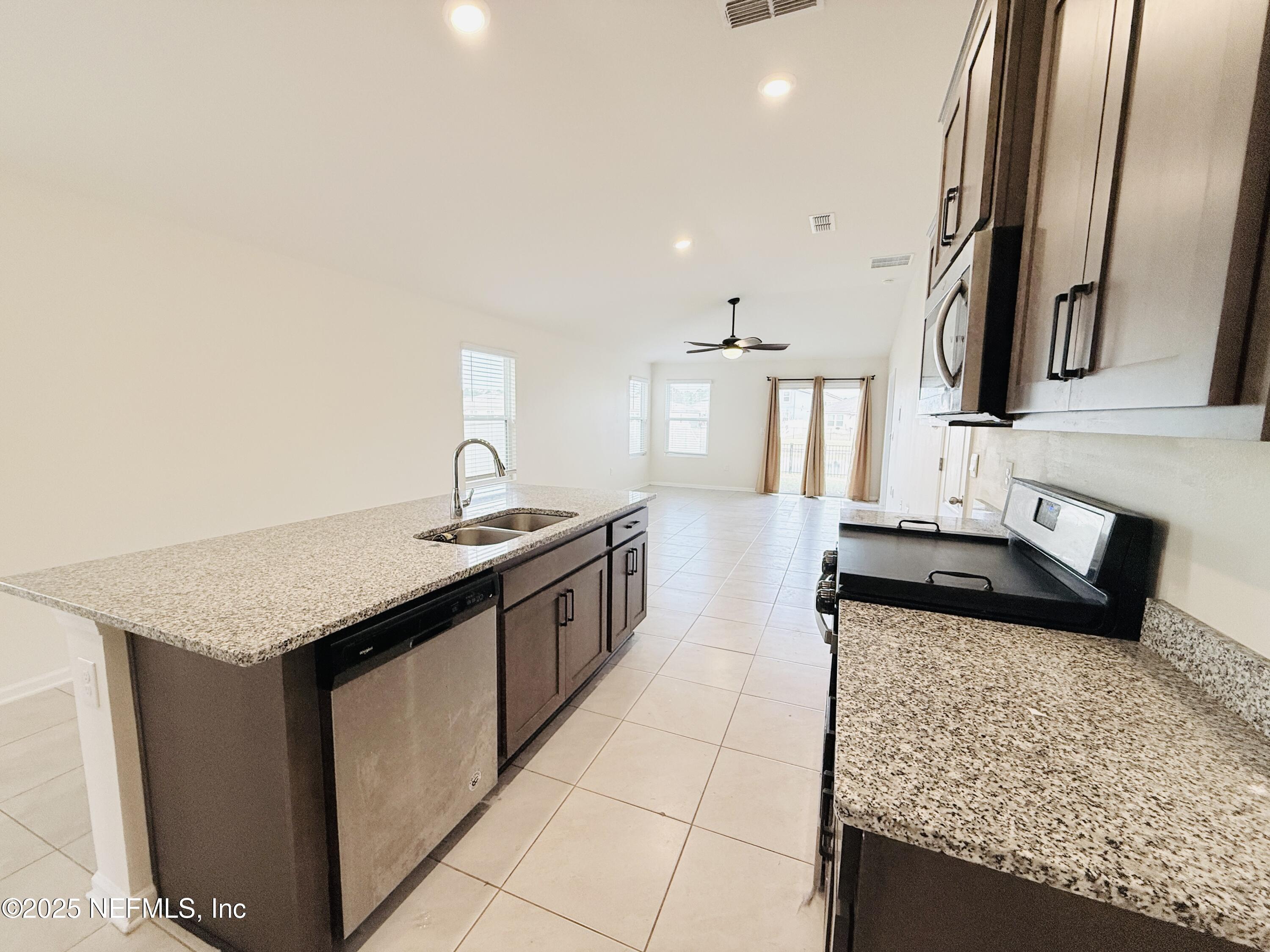 86221 Mainline Road Yulee, FL 32097 - Photo 5 of 22 IMG_1349