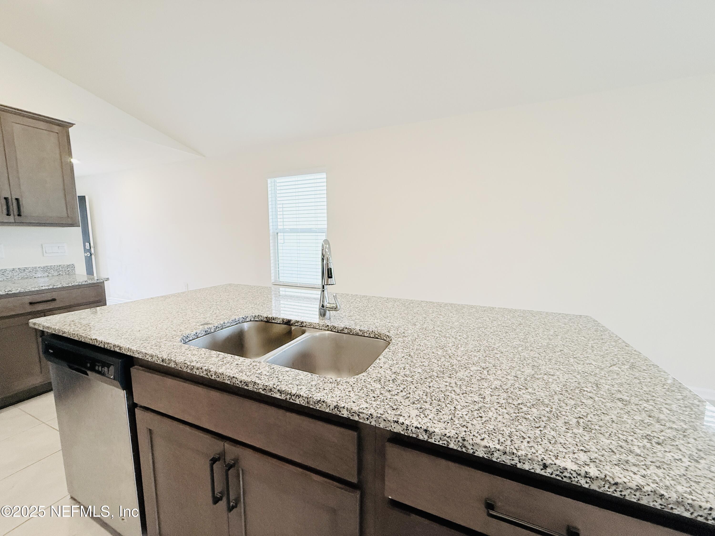 86221 Mainline Road Yulee, FL 32097 - Photo 6 of 22 IMG_1347