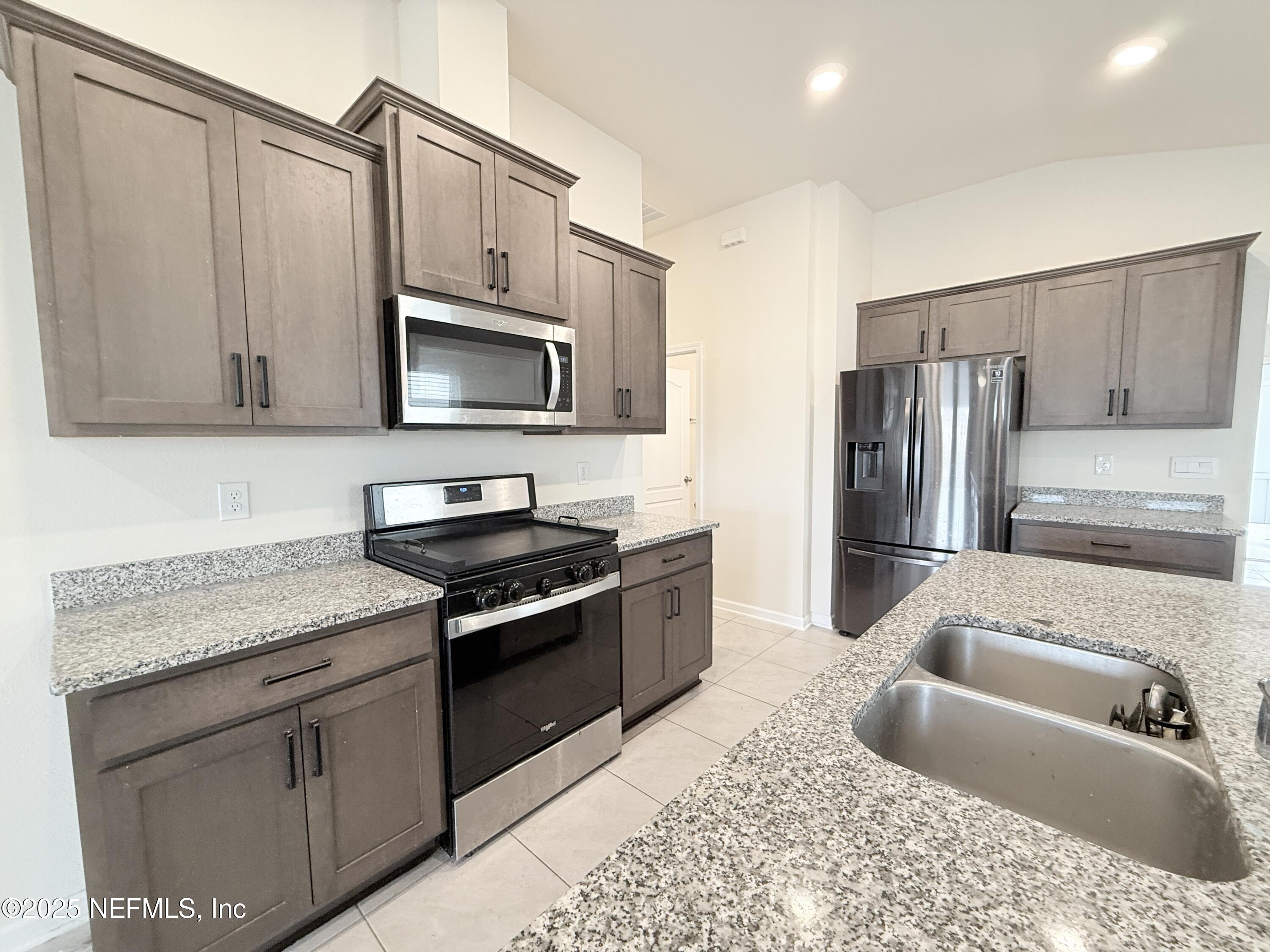 86221 Mainline Road Yulee, FL 32097 - Photo 7 of 22 IMG_1348