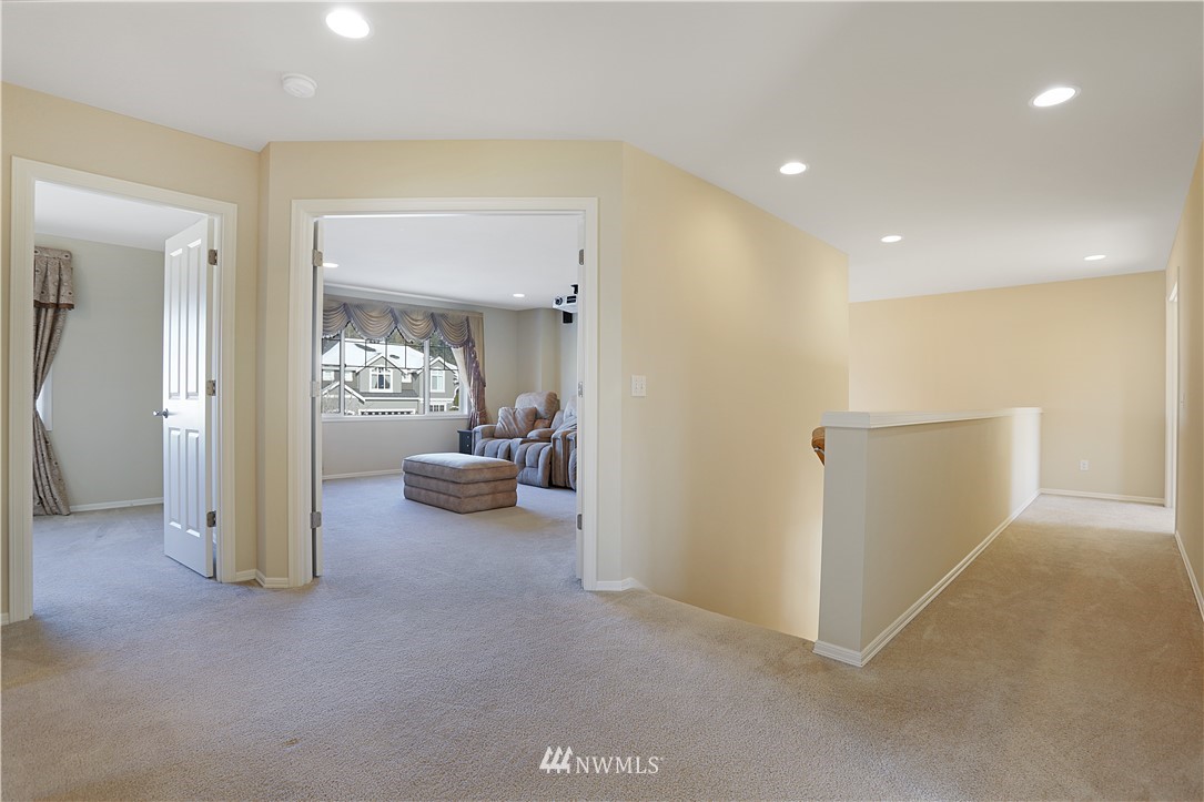 4412 219th Place Southeast Bothell, WA 98021 - Photo 11 of 18