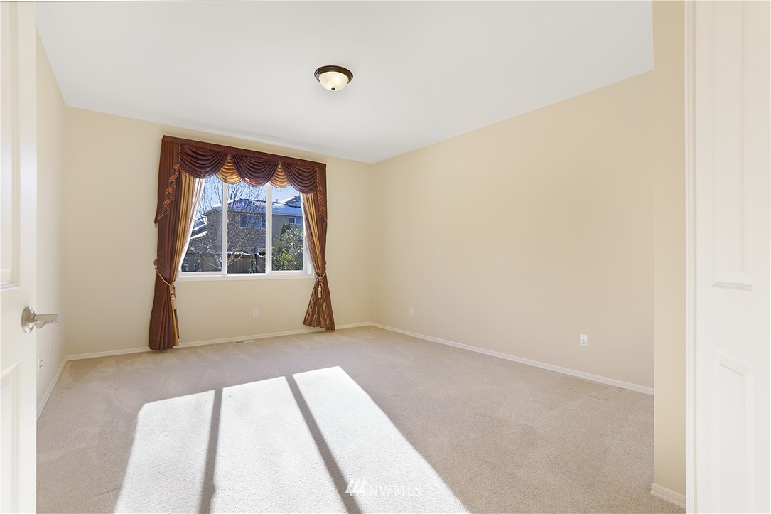 4412 219th Place Southeast Bothell, WA 98021 - Photo 12 of 18