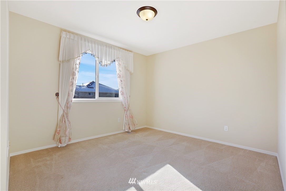 4412 219th Place Southeast Bothell, WA 98021 - Photo 15 of 18