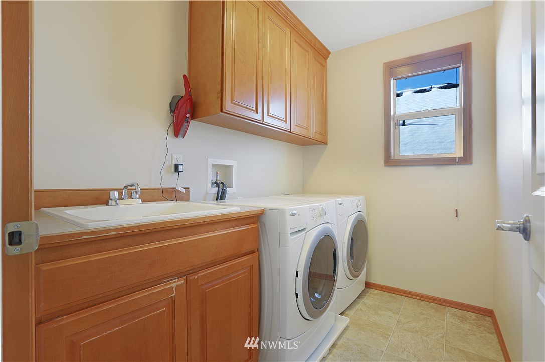 4412 219th Place Southeast Bothell, WA 98021 - Photo 10 of 18