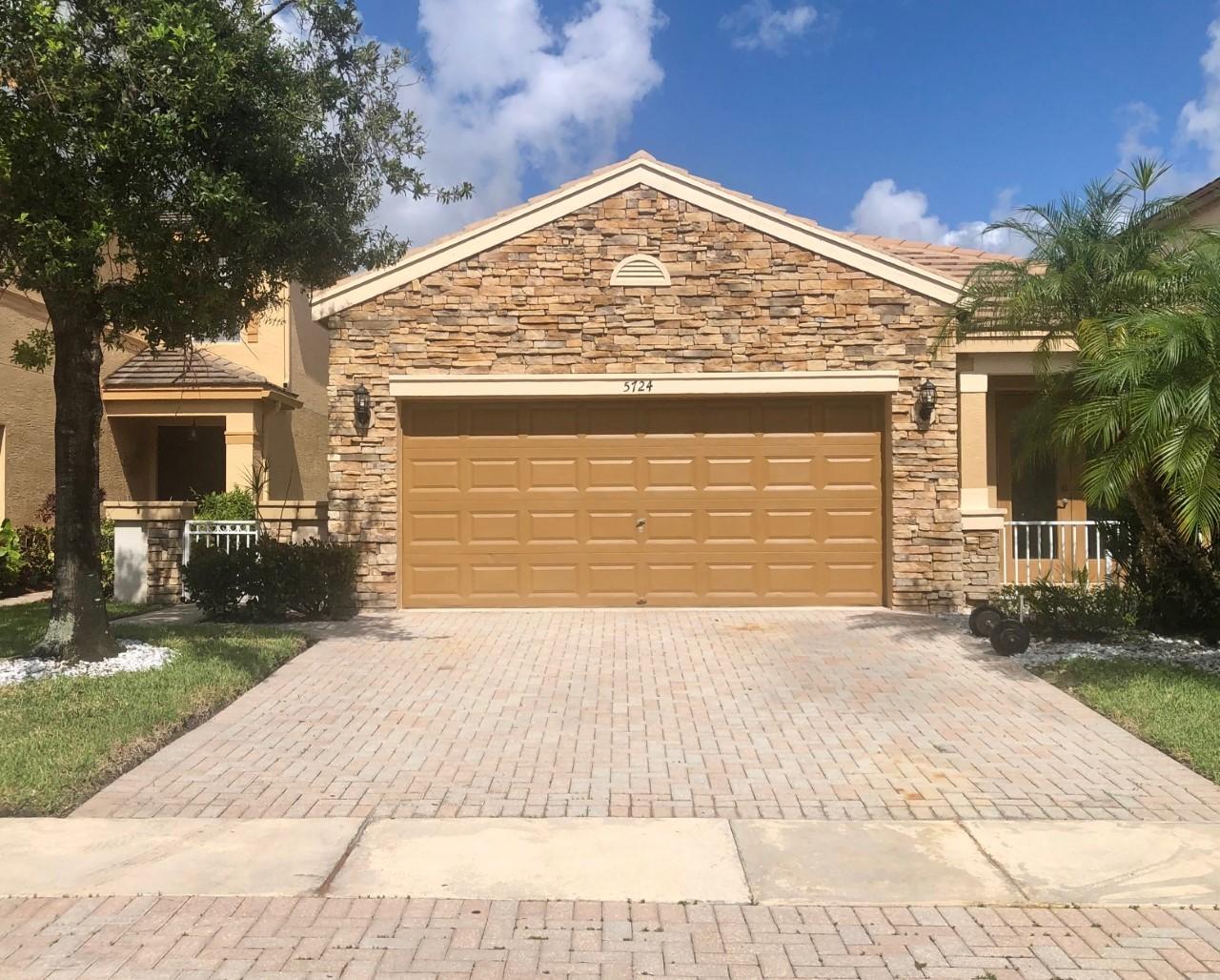 5724 Raceway Road Lake Worth, FL 33449 - Photo 2 of 35 raceway