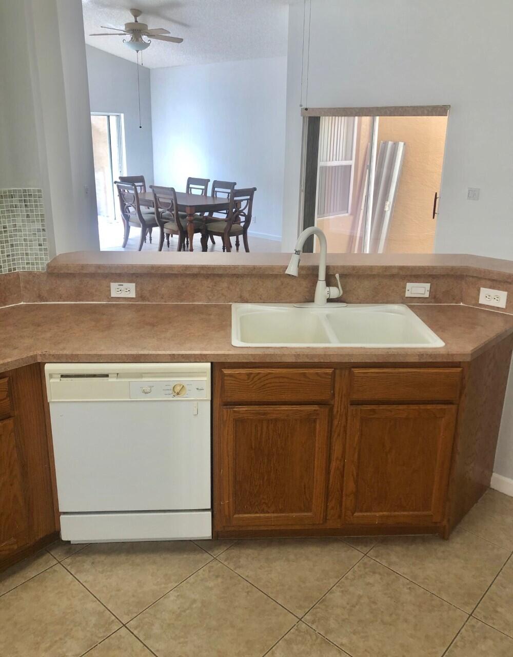 5724 Raceway Road Lake Worth, FL 33449 - Photo 5 of 35 coc