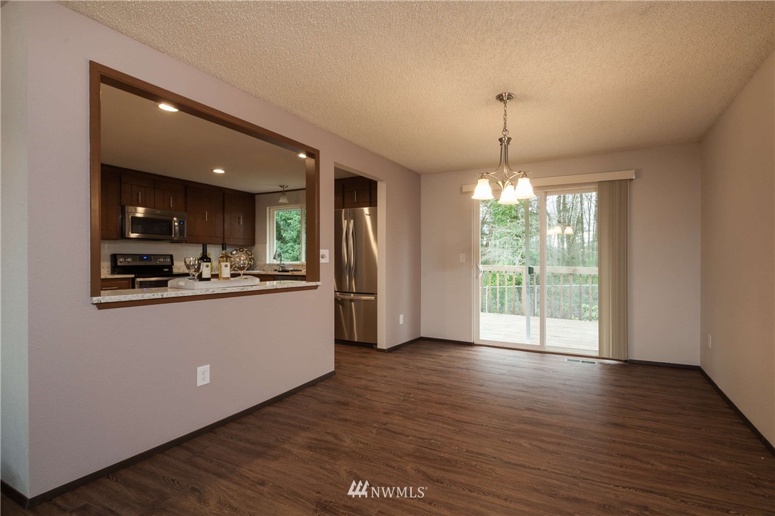 18654 111th Place Southeast Renton, WA 98055 - Photo 5 of 17