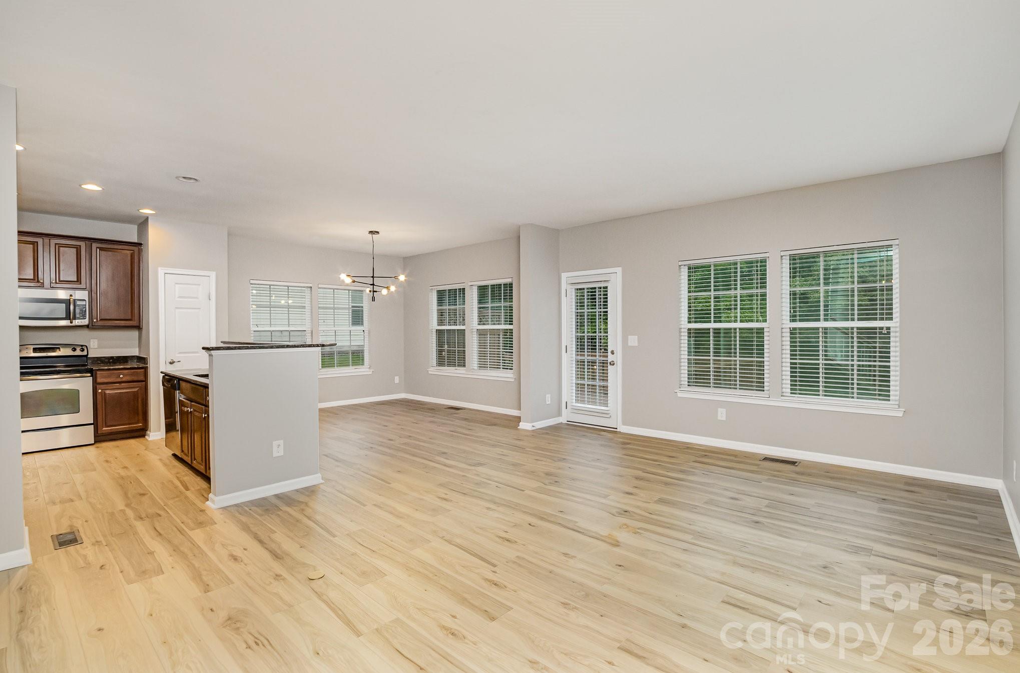 121 Inlet Point Drive Tega Cay, SC 29708 - Photo 5 of 24