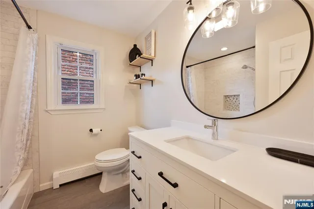 $1,039,000 | 18 Marguerite Lane, Towaco, NJ 07082