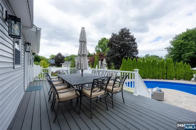 $1,039,000 | 18 Marguerite Lane, Towaco, NJ 07082