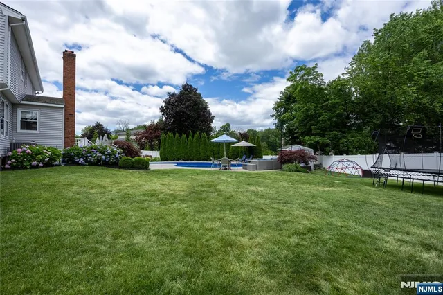 $1,039,000 | 18 Marguerite Lane, Towaco, NJ 07082