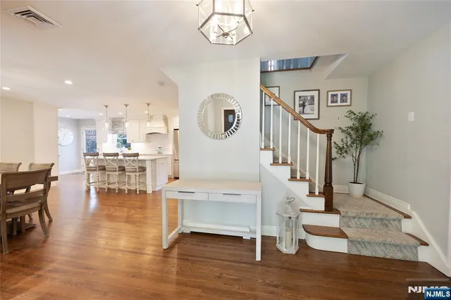 $1,039,000 | 18 Marguerite Lane, Towaco, NJ 07082