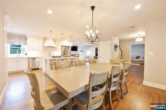 $1,039,000 | 18 Marguerite Lane, Towaco, NJ 07082