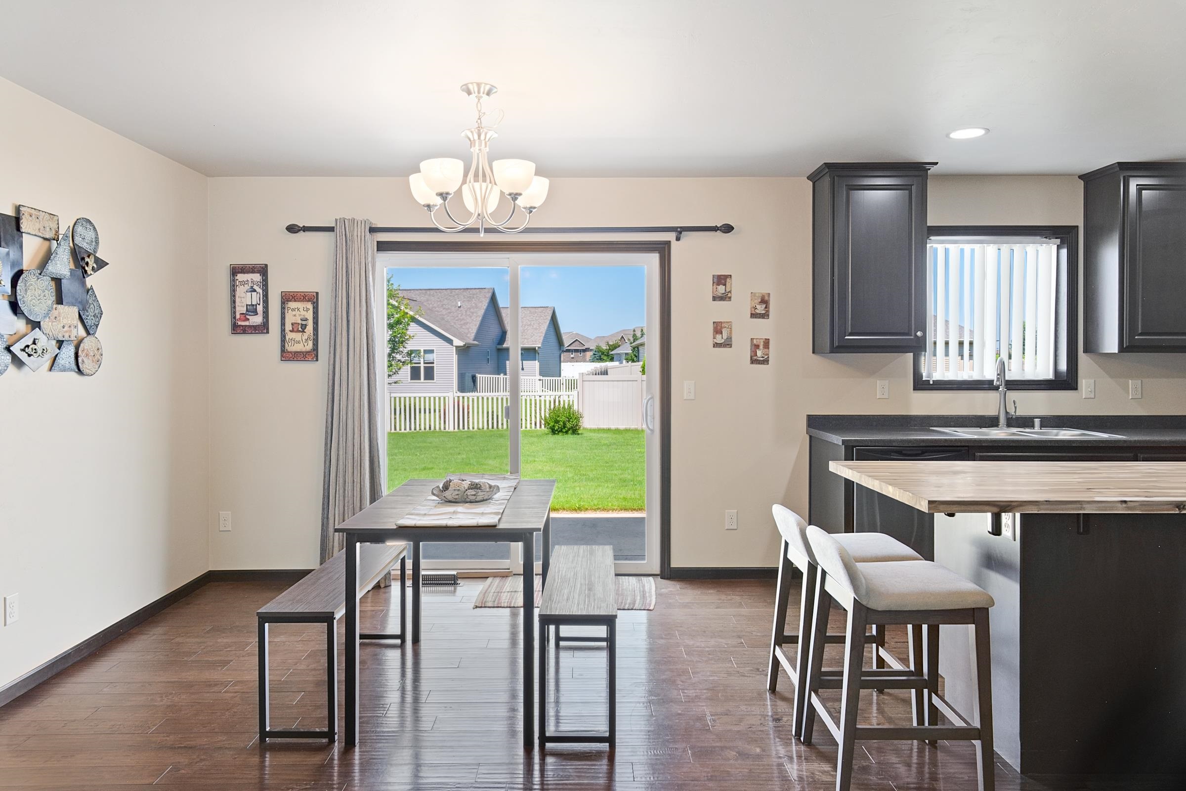 600 Castlestone Court Oneida, WI 54155 - Photo 17 of 72