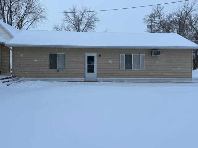 $189,500 | 302 13th Street South, Benson, MN 56215