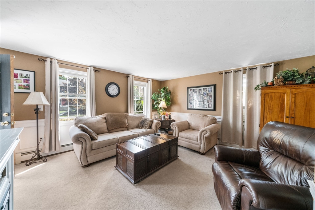 5 Lynne Road Wareham, MA 02571 - Photo 3 of 41 Gallery Image 3