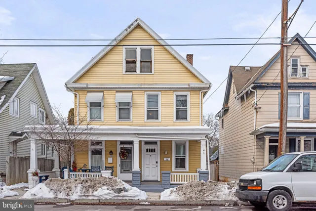 $169,900 | 430 West Simpson Street, Mechanicsburg, PA 17055